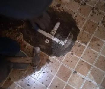 宜宾卫生间漏水维修公司为您分享下卫生间渗水如何处理及注意事项